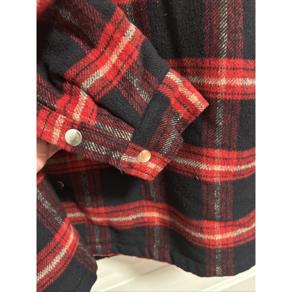 FOREVER 21 Sherpa Lined Plaid Shirt Jacket Outerwear Red Black Plaid Size Large - Picture 5 of 11